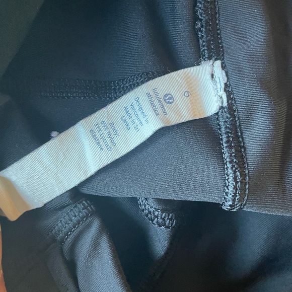 LULULEMON Capri size 6 - Picture 2 of 5